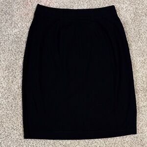 Eileen Fisher Black Pull-on Skirt in Size Small